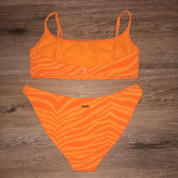 Only worn once - Picture 2 of 4